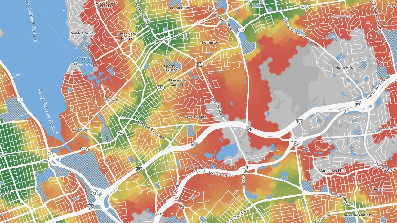 Walk Grade map of Lake Success, NY, walkable areas in green and car-dependent areas in red
