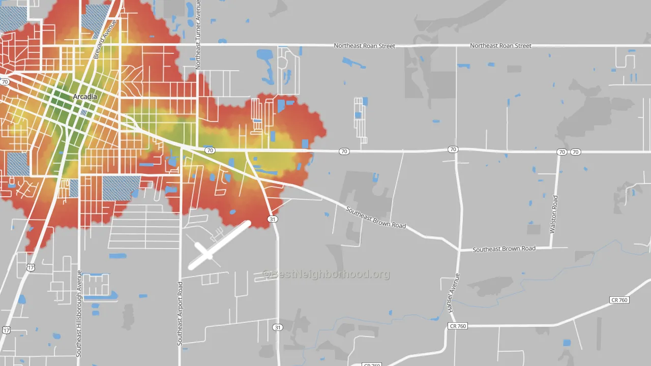 Walk Grade map of Lake Suzy, FL, walkable areas in green and car-dependent areas in red