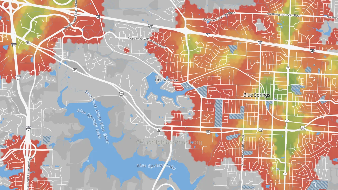 Walk Grade map of Lake Tapawingo, MO, walkable areas in green and car-dependent areas in red