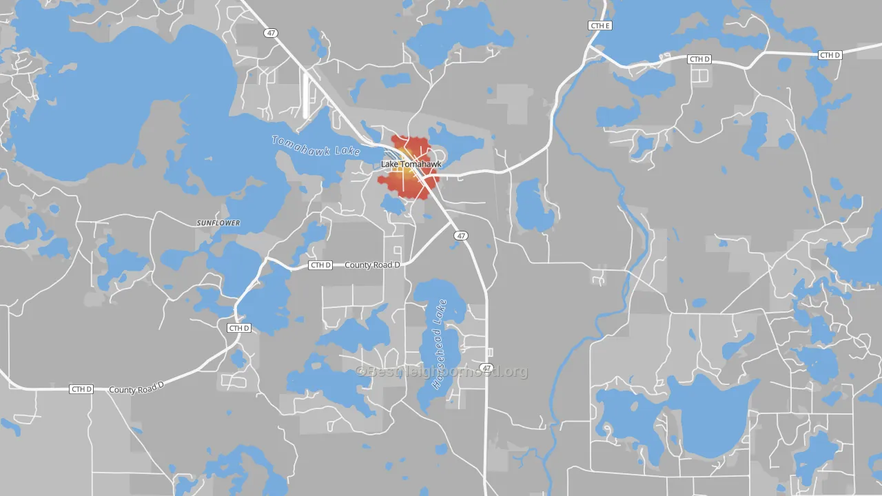 Walk Grade map of Lake Tomahawk, WI, walkable areas in green and car-dependent areas in red