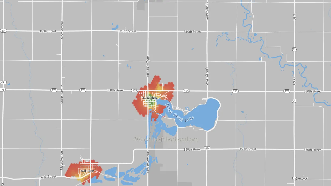 Walk Grade map of Lake View, IA, walkable areas in green and car-dependent areas in red