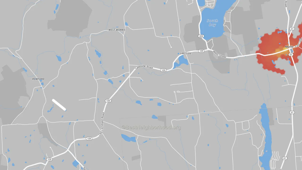Walk Grade map of Lakeside, CT, walkable areas in green and car-dependent areas in red