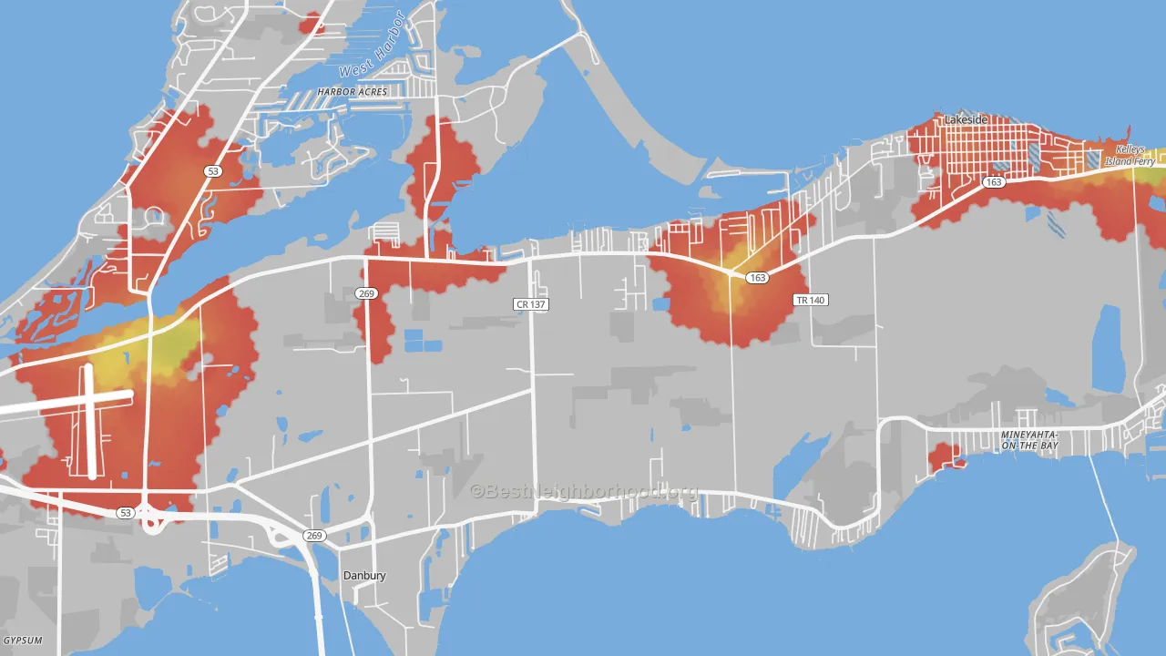 Walk Grade map of Lakeside-Marblehead, OH, walkable areas in green and car-dependent areas in red