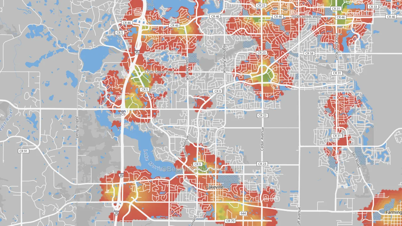 Walk Grade map of Lakeville, MN, walkable areas in green and car-dependent areas in red