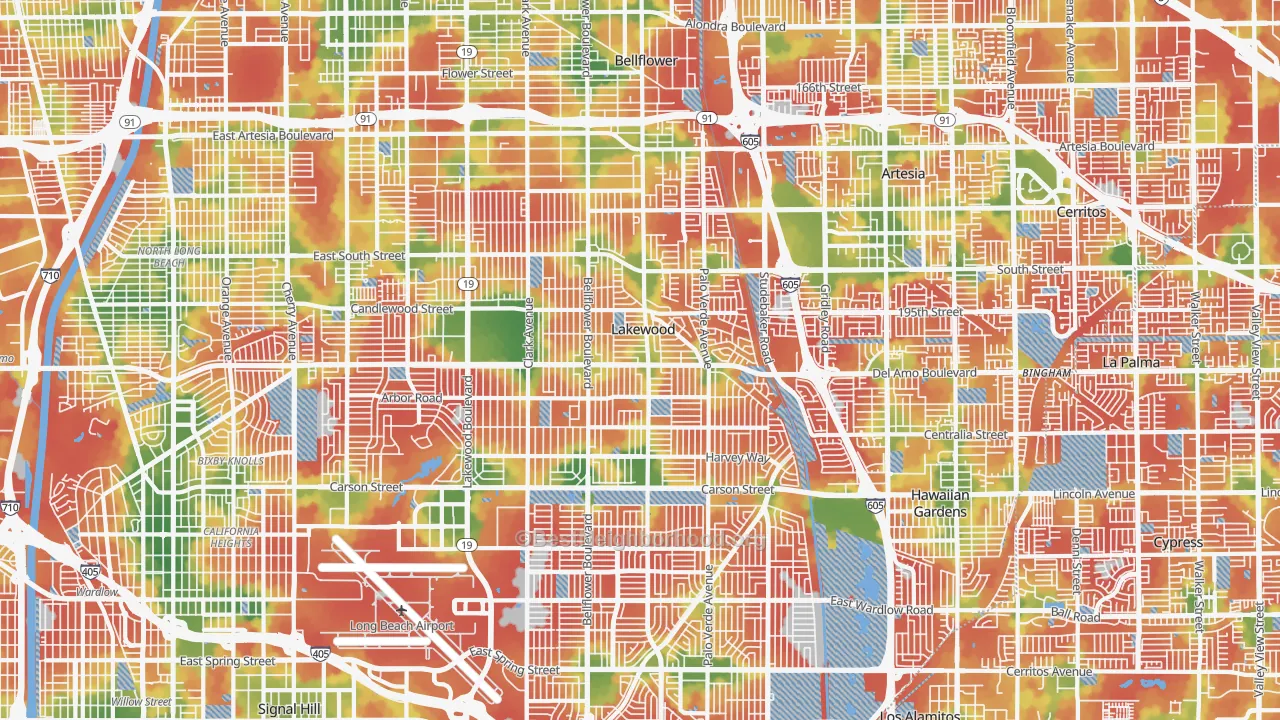 Walk Grade map of Lakewood, CA, walkable areas in green and car-dependent areas in red