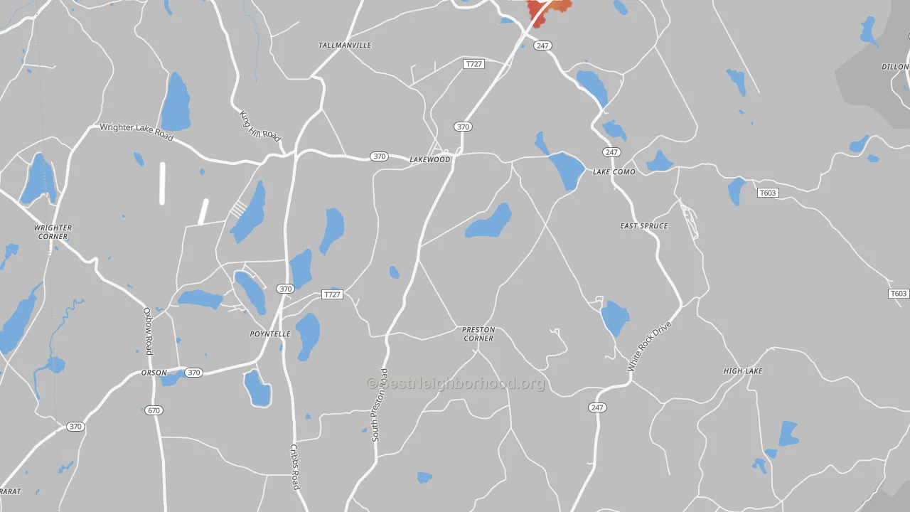 Walk Grade map of Lakewood, PA, walkable areas in green and car-dependent areas in red