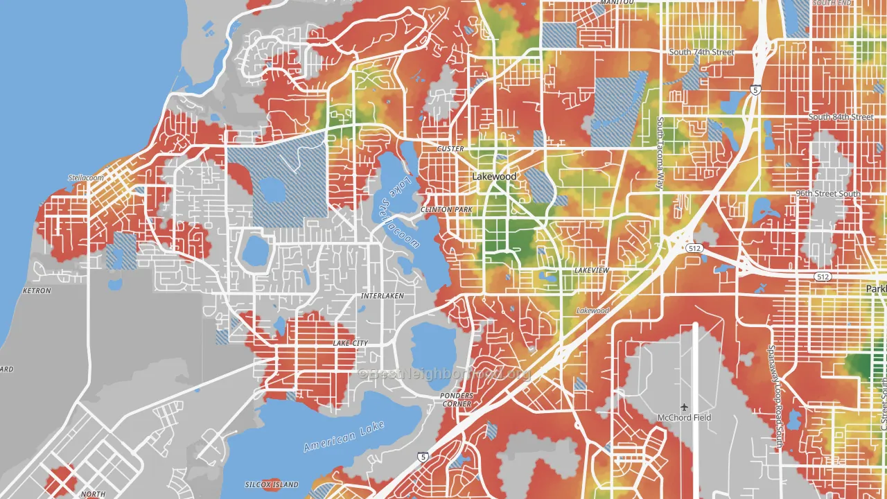 Walk Grade map of Lakewood, WA, walkable areas in green and car-dependent areas in red