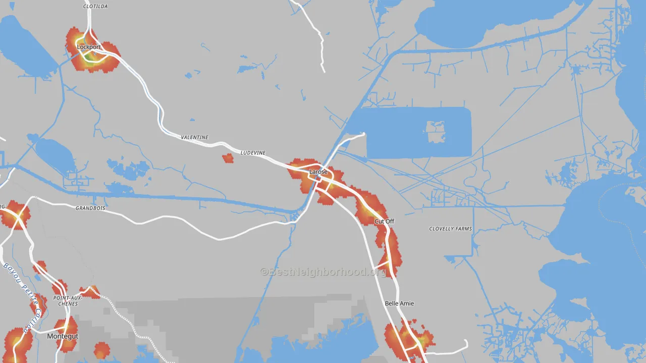 Walk Grade map of Larose, LA, walkable areas in green and car-dependent areas in red