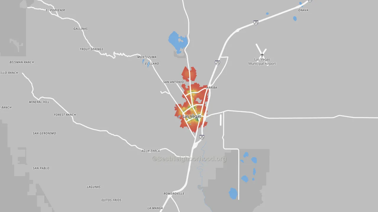 Walk Grade map of Las Vegas, NM, walkable areas in green and car-dependent areas in red
