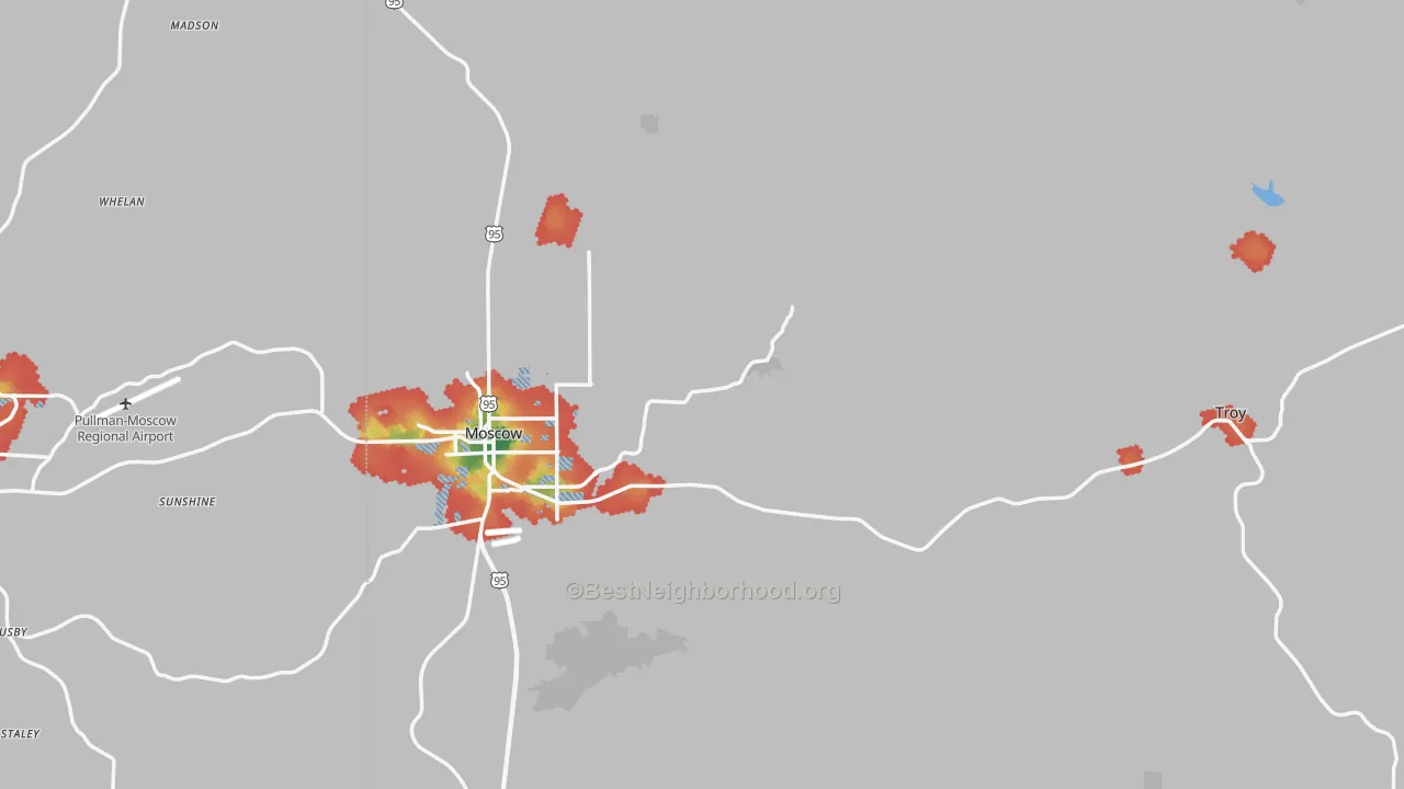 Walk Grade map of Latah County, ID, walkable areas in green and car-dependent areas in red