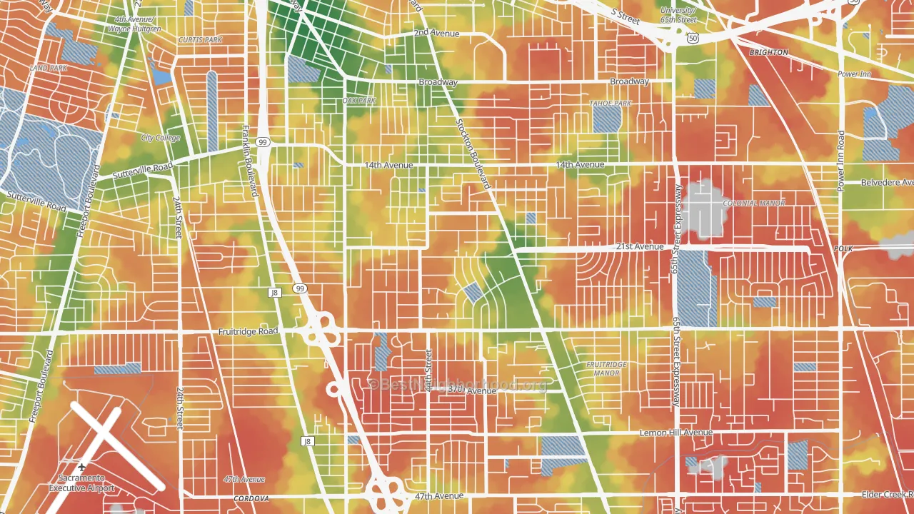 Walk Grade map of Lawrence Park, Sacramento, CA, walkable areas in green and car-dependent areas in red
