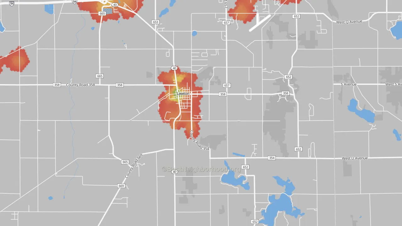 Walk Grade map of Lawton, MI, walkable areas in green and car-dependent areas in red