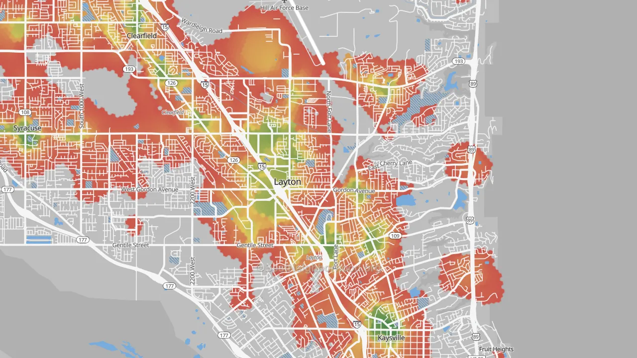 Walk Grade map of Layton, UT, walkable areas in green and car-dependent areas in red