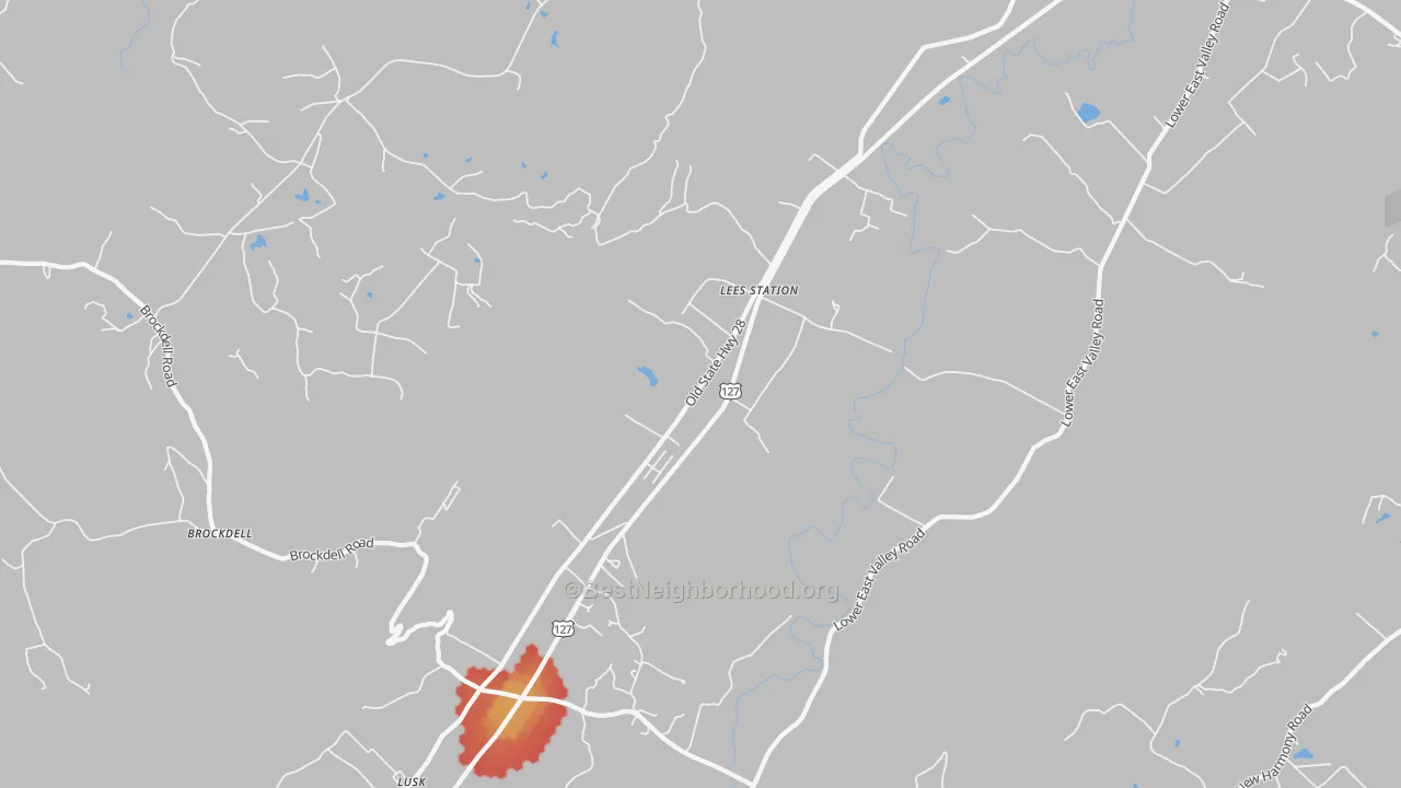 Walk Grade map of Lees Station, TN, walkable areas in green and car-dependent areas in red