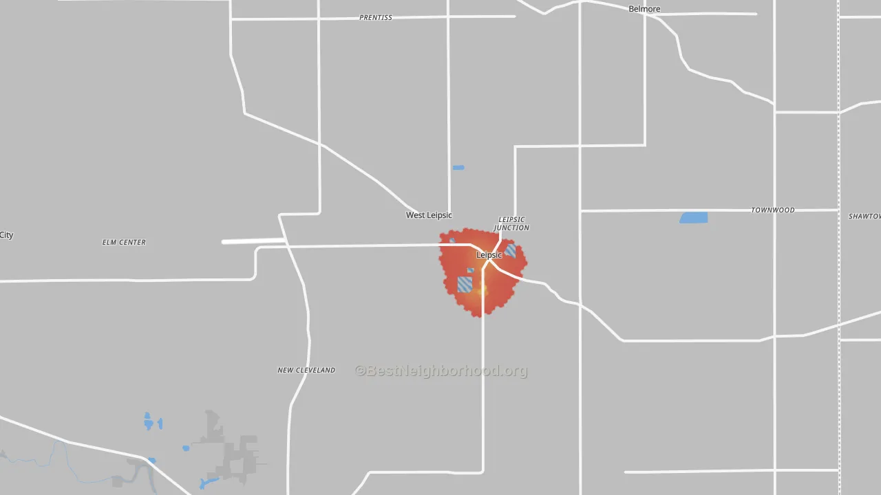 Walk Grade map of Leipsic, OH, walkable areas in green and car-dependent areas in red