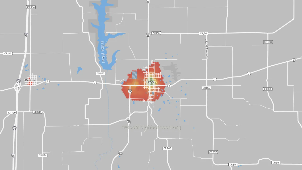 Walk Grade map of Leon, IA, walkable areas in green and car-dependent areas in red