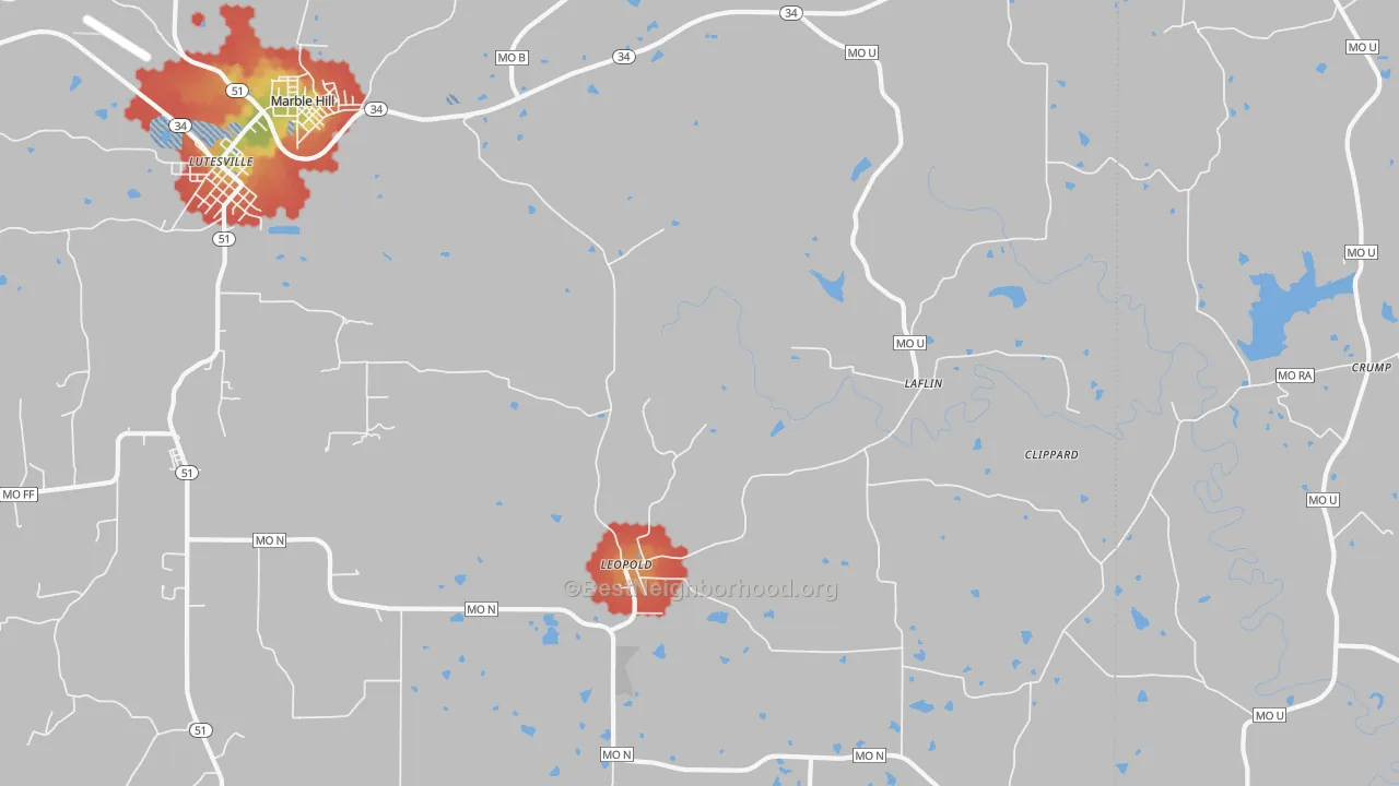 Walk Grade map of Leopold, MO, walkable areas in green and car-dependent areas in red