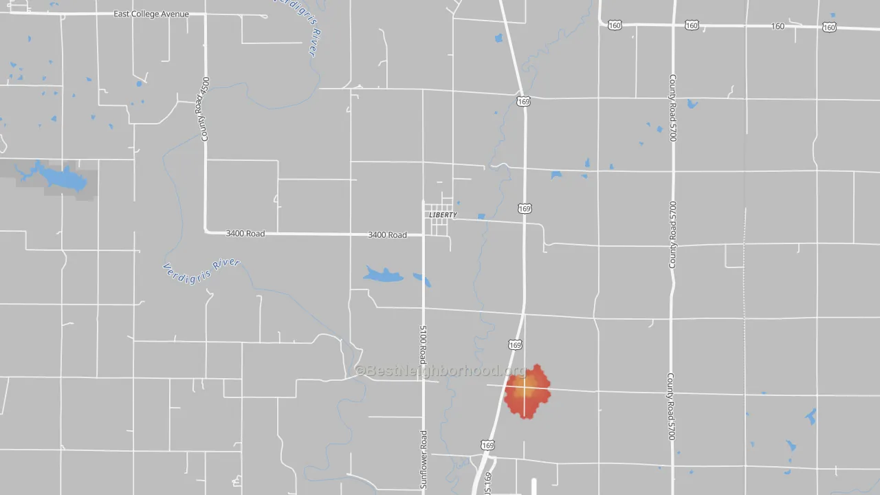 Walk Grade map of Liberty, KS, walkable areas in green and car-dependent areas in red
