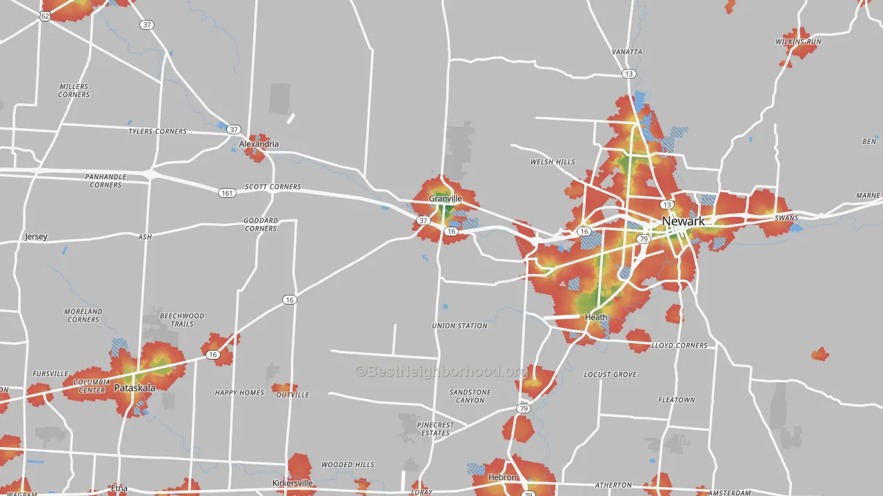 Walk Grade map of Licking County, OH, walkable areas in green and car-dependent areas in red