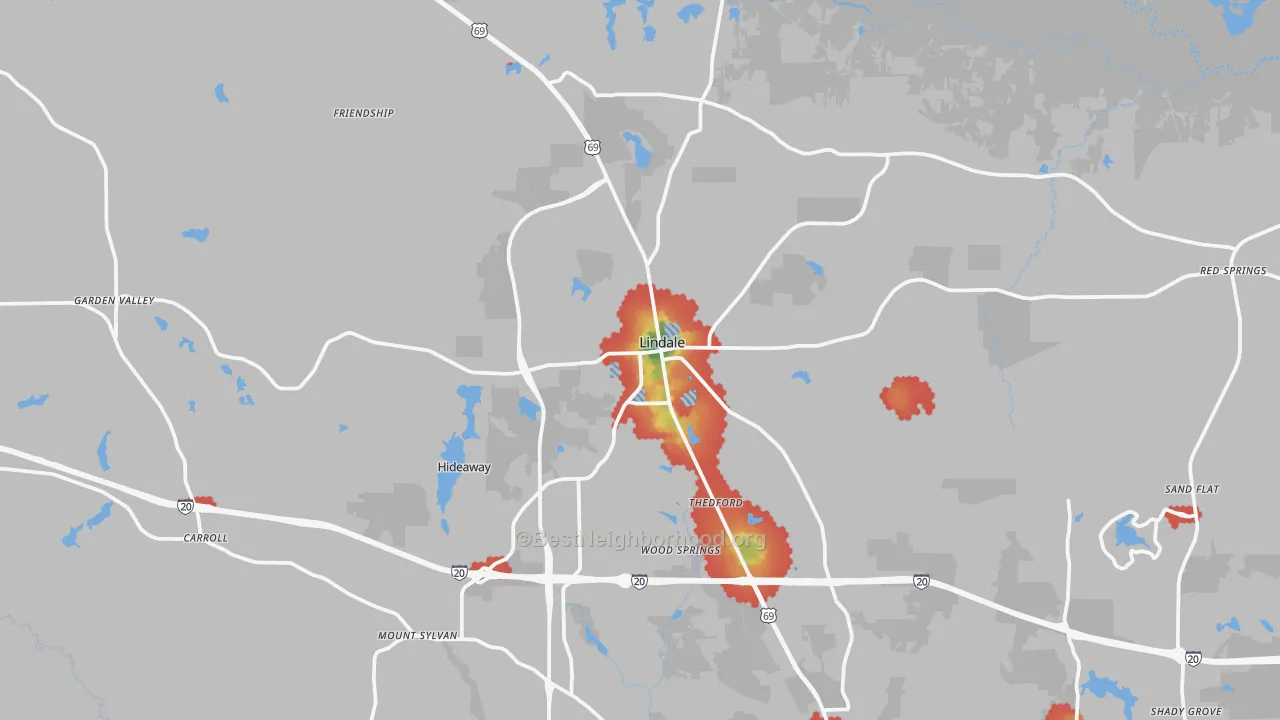 Walk Grade map of Lindale, TX, walkable areas in green and car-dependent areas in red