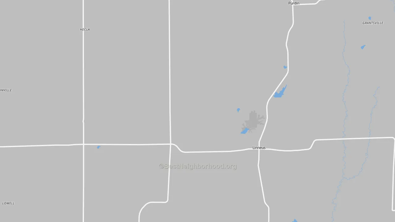Walk Grade map of Linneus, MO, walkable areas in green and car-dependent areas in red