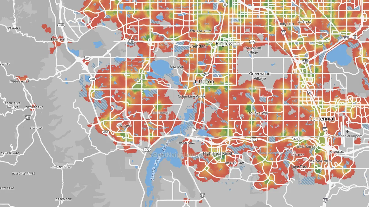 Walk Grade map of Littleton, CO, walkable areas in green and car-dependent areas in red