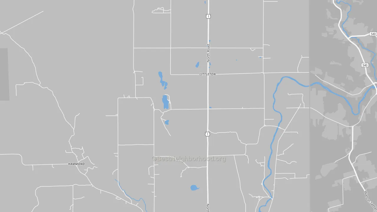 Walk Grade map of Littleton, ME, walkable areas in green and car-dependent areas in red