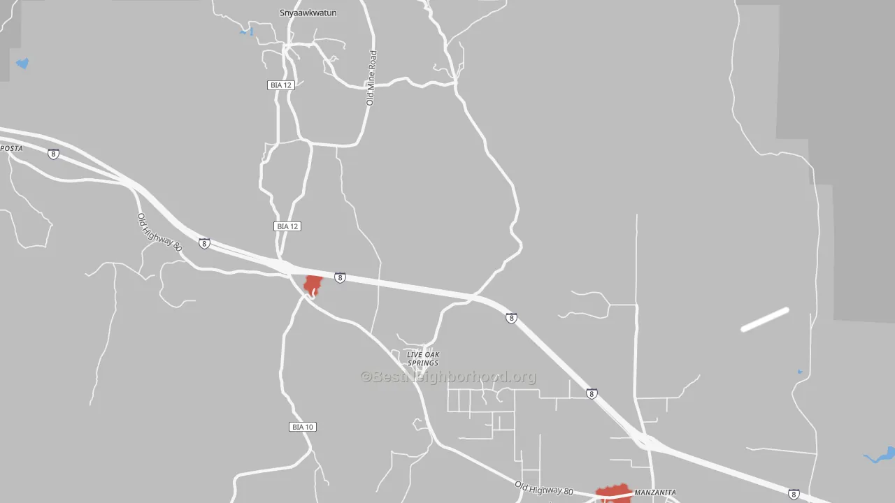 Walk Grade map of Live Oak Springs, CA, walkable areas in green and car-dependent areas in red