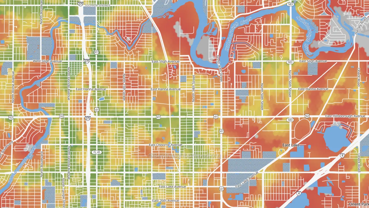 Walk Grade map of Live Oaks Square, Tampa, FL, walkable areas in green and car-dependent areas in red