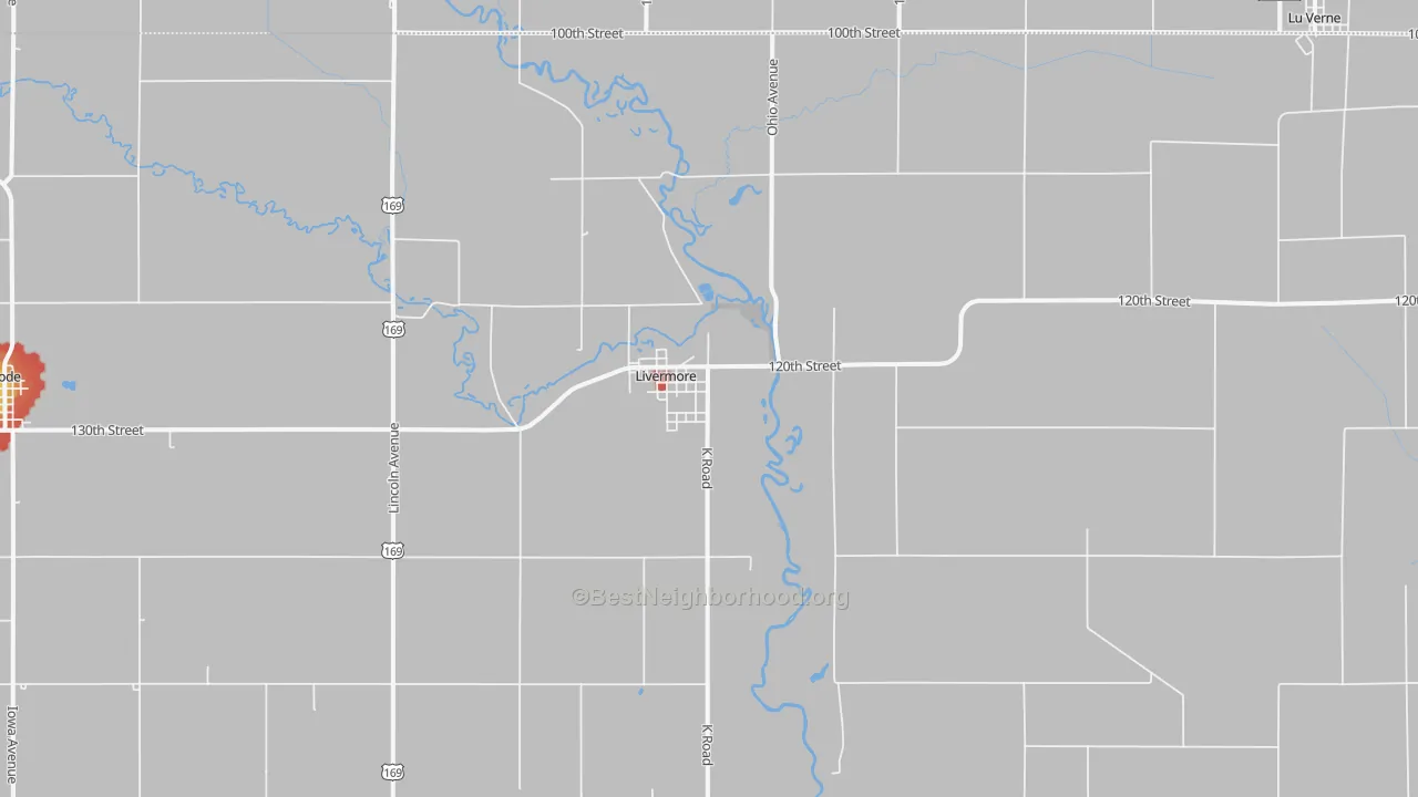 Walk Grade map of Livermore, IA, walkable areas in green and car-dependent areas in red