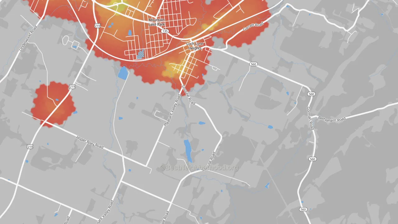 Walk Grade map of Loch Lynn Heights, MD, walkable areas in green and car-dependent areas in red