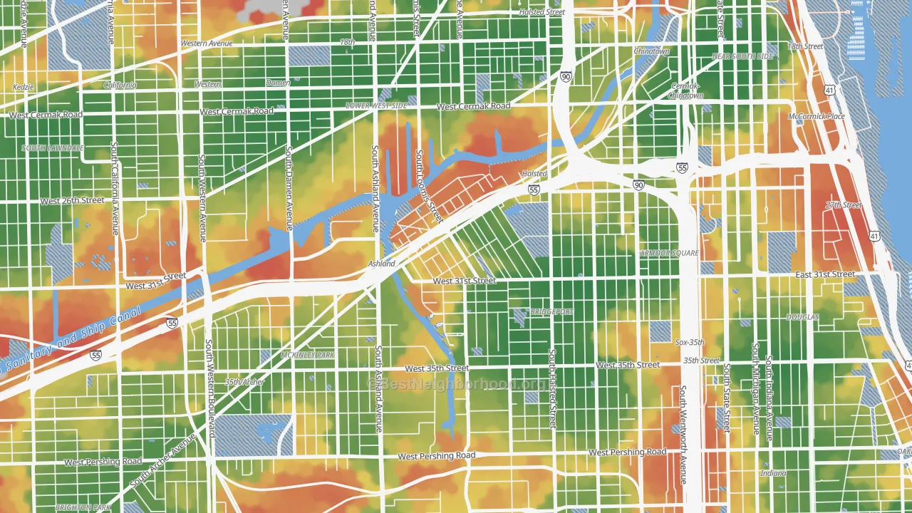 Walk Grade map of Locks, Chicago, IL, walkable areas in green and car-dependent areas in red