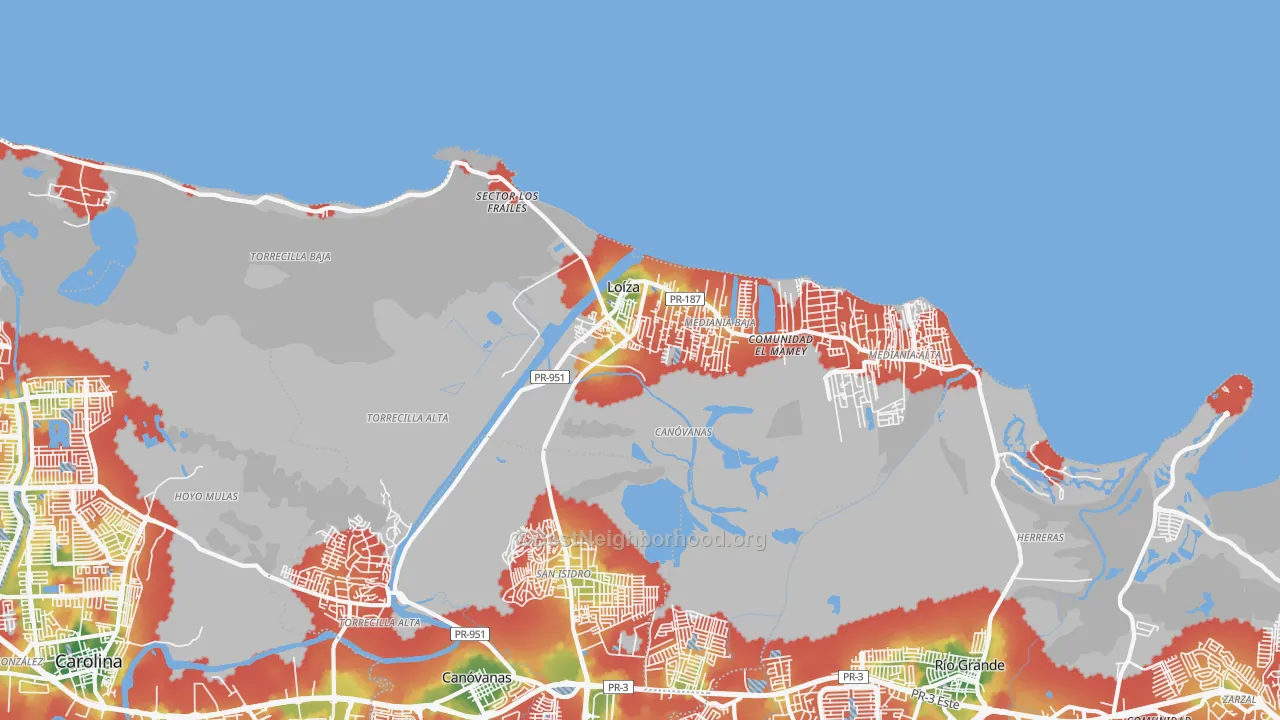 Walk Grade map of Loiza, PR, walkable areas in green and car-dependent areas in red