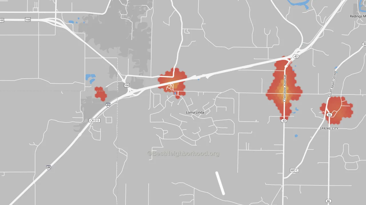 Walk Grade map of Loma Linda, MO, walkable areas in green and car-dependent areas in red