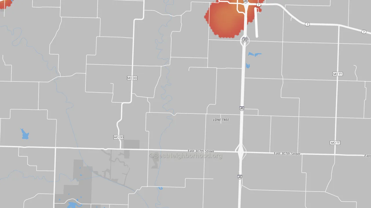 Walk Grade map of Lone Tree, MO, walkable areas in green and car-dependent areas in red