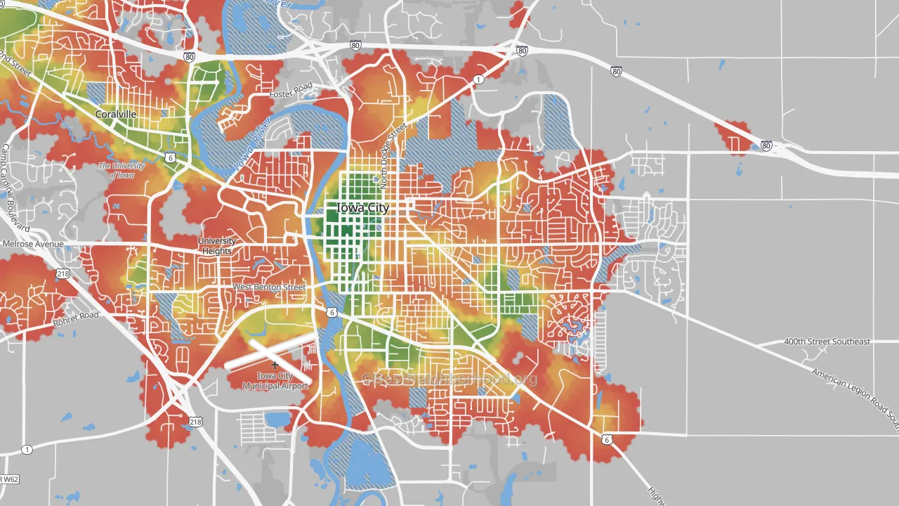 Walk Grade map of Longfellow, Iowa City, IA, walkable areas in green and car-dependent areas in red