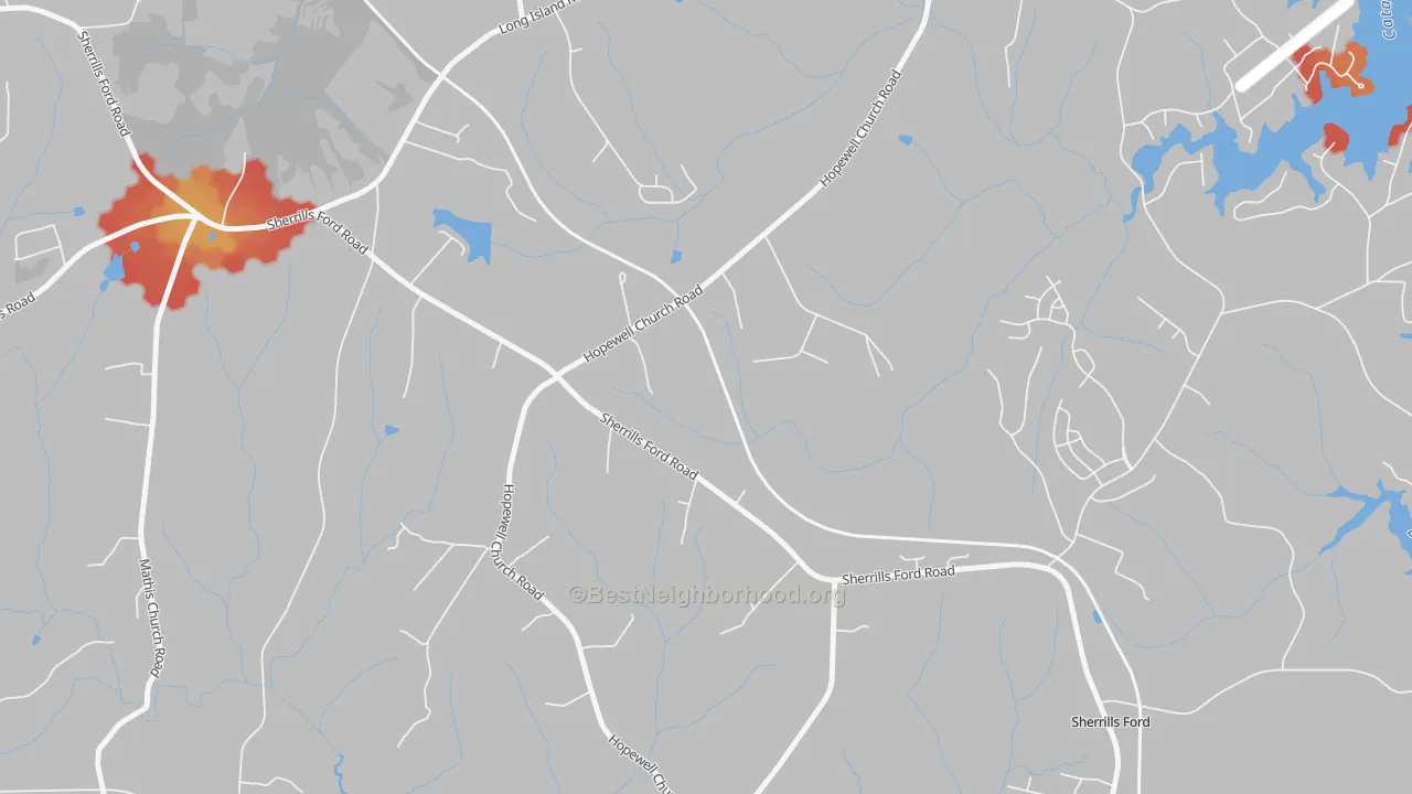 Walk Grade map of Longisland, NC, walkable areas in green and car-dependent areas in red