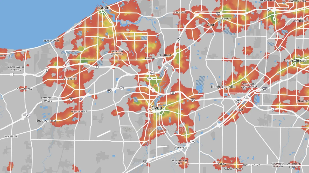 Walk Grade map of Lorain County, OH, walkable areas in green and car-dependent areas in red