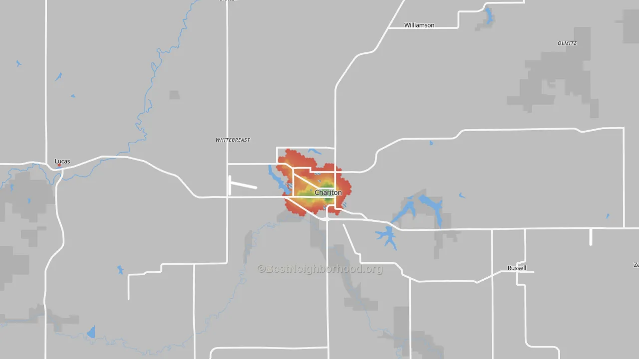 Walk Grade map of Lucas County, IA, walkable areas in green and car-dependent areas in red