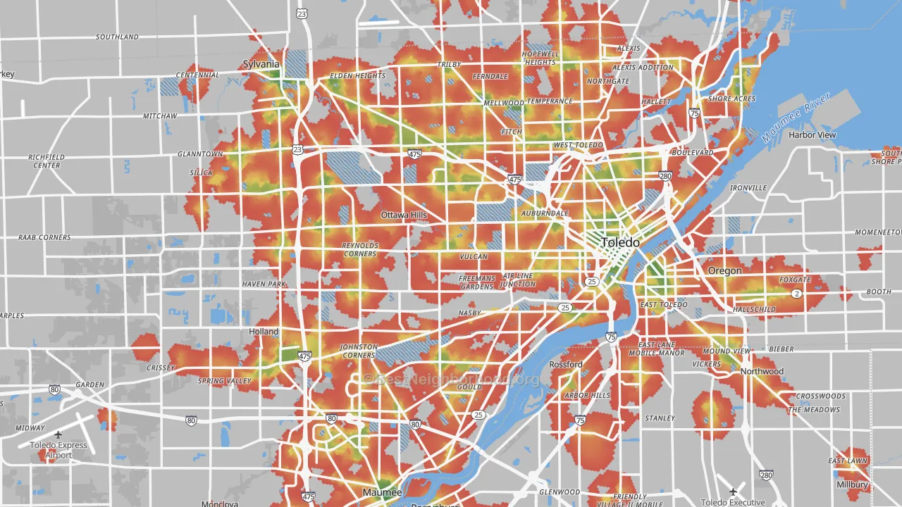 Walk Grade map of Lucas County, OH, walkable areas in green and car-dependent areas in red