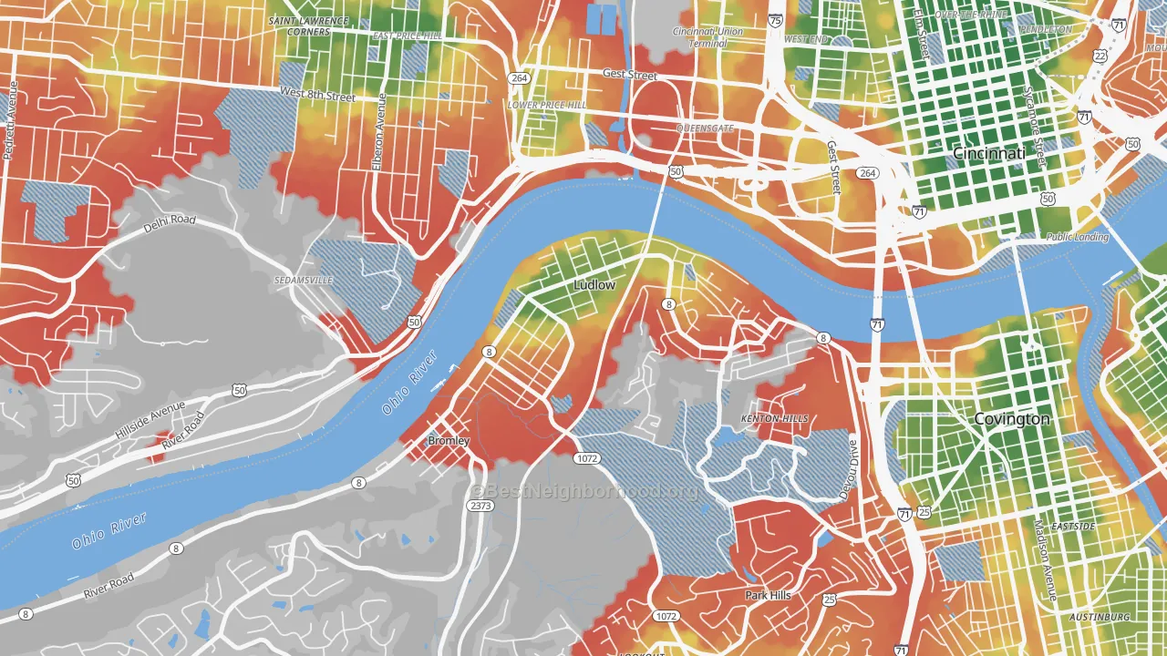 Walk Grade map of Ludlow, KY, walkable areas in green and car-dependent areas in red
