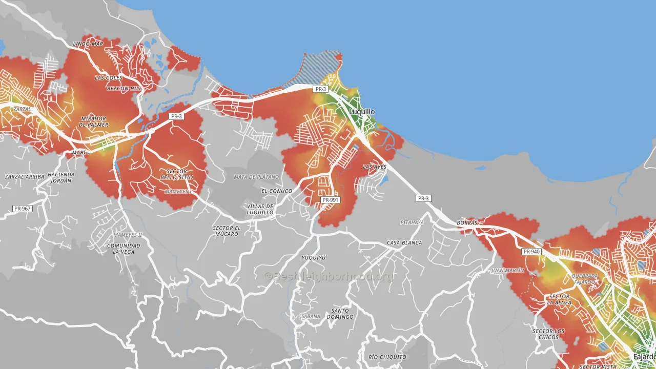 Walk Grade map of Luquillo Municipio, PR, walkable areas in green and car-dependent areas in red