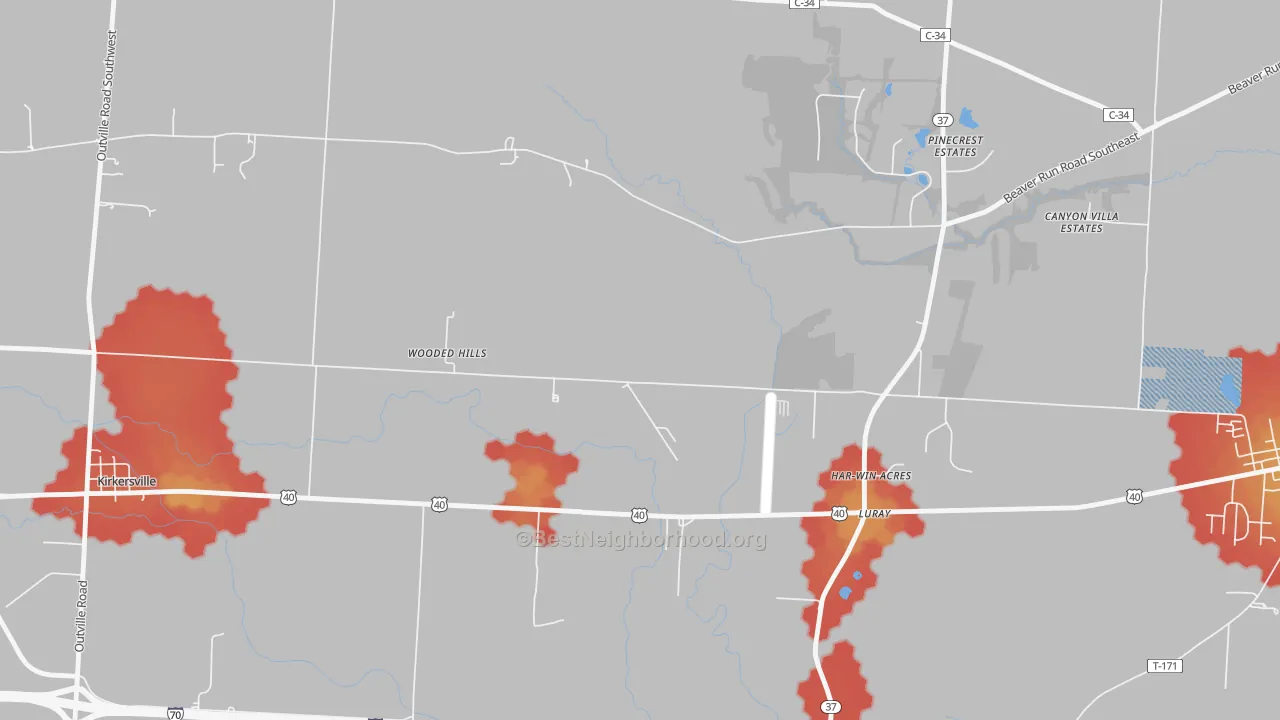 Walk Grade map of Luray, OH, walkable areas in green and car-dependent areas in red