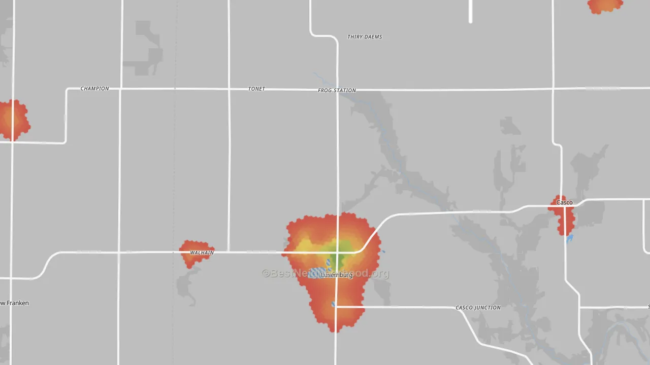 Walk Grade map of Luxemburg, WI, walkable areas in green and car-dependent areas in red