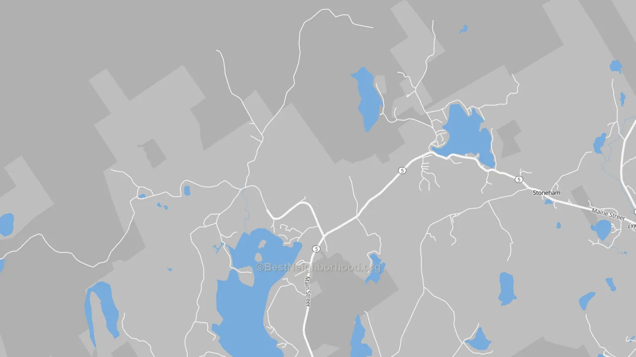 Walk Grade map of Lynchville, ME, walkable areas in green and car-dependent areas in red