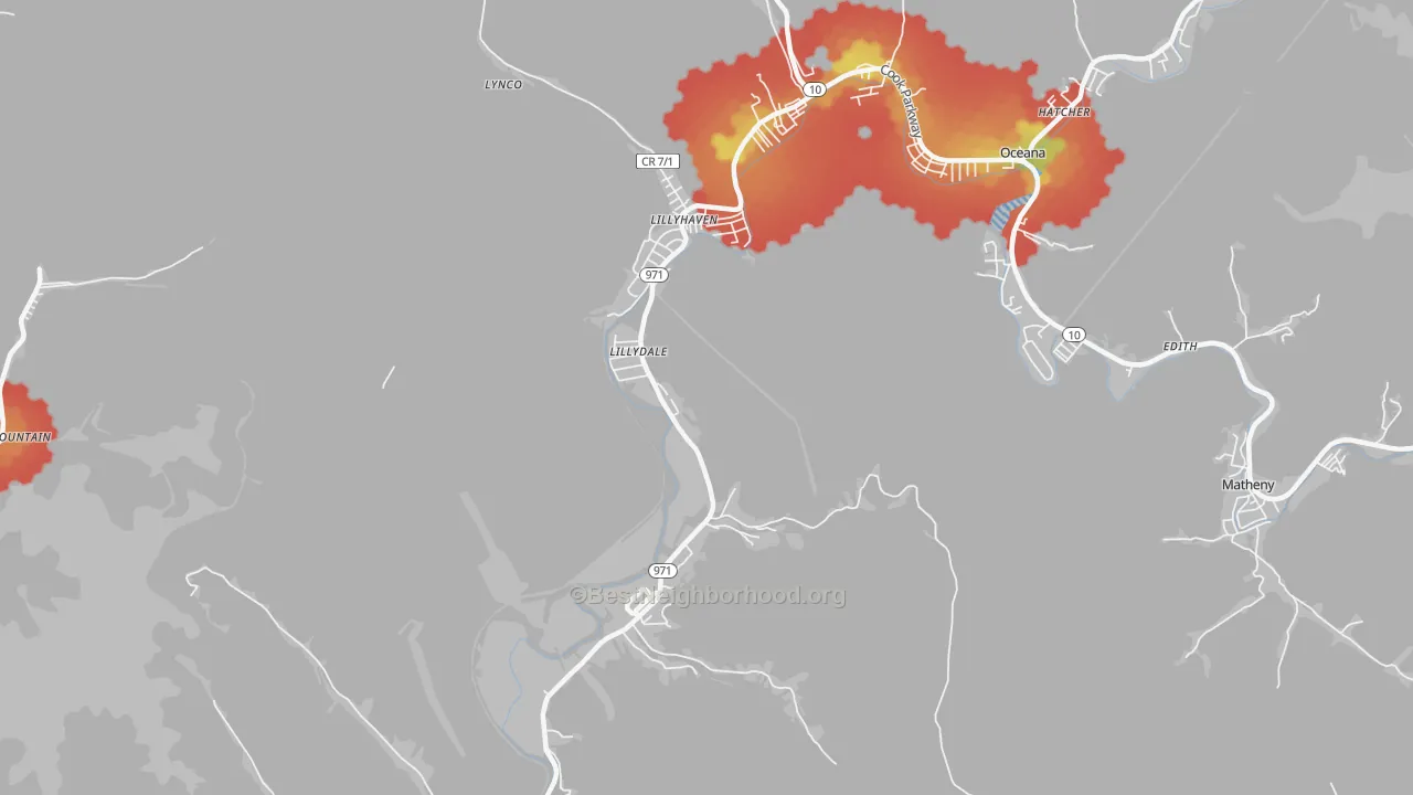 Walk Grade map of Lynco, WV, walkable areas in green and car-dependent areas in red