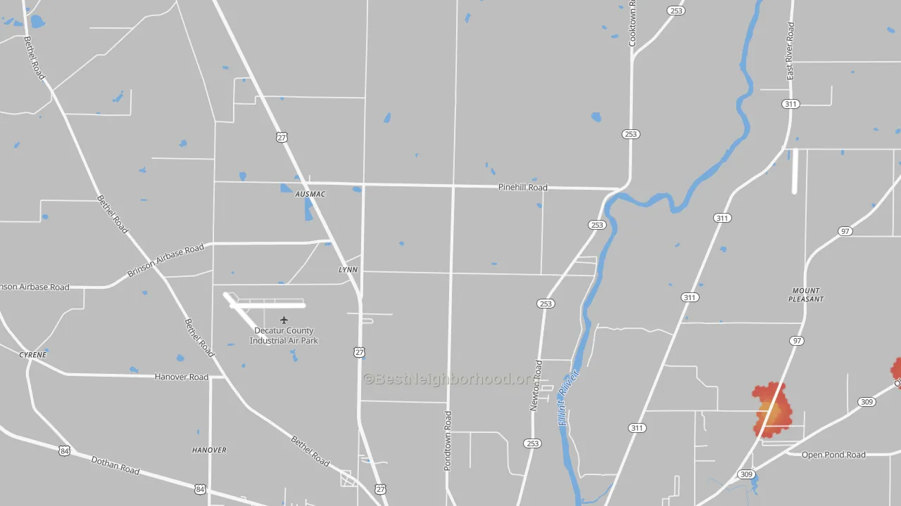Walk Grade map of Lynn, GA, walkable areas in green and car-dependent areas in red