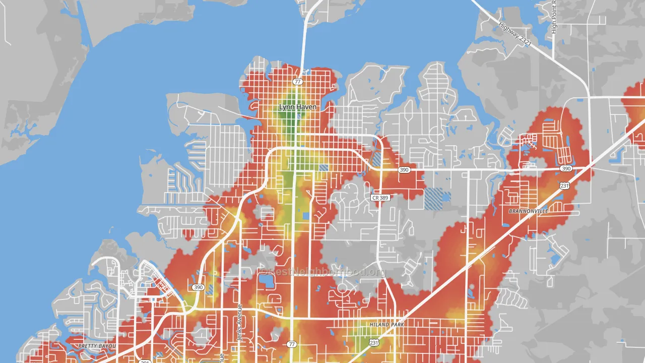 Walk Grade map of Lynn Haven, FL, walkable areas in green and car-dependent areas in red
