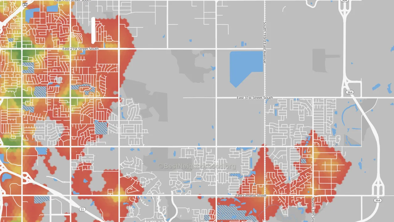 Walk Grade map of Lynn Lane, Tulsa, OK, walkable areas in green and car-dependent areas in red