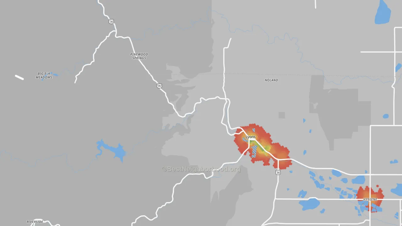 Walk Grade map of Lyons, CO, walkable areas in green and car-dependent areas in red